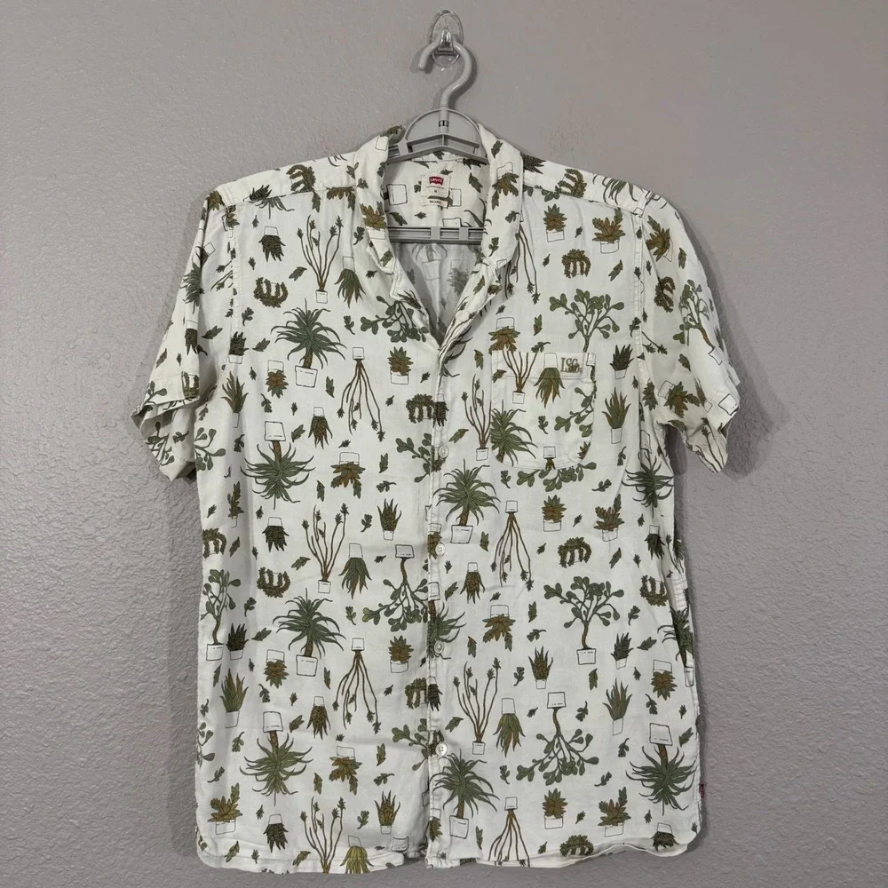Levi's Men's Size M Cubano Cream‎ Plant Relaxed Fit Button Up Shirt 72625-0028